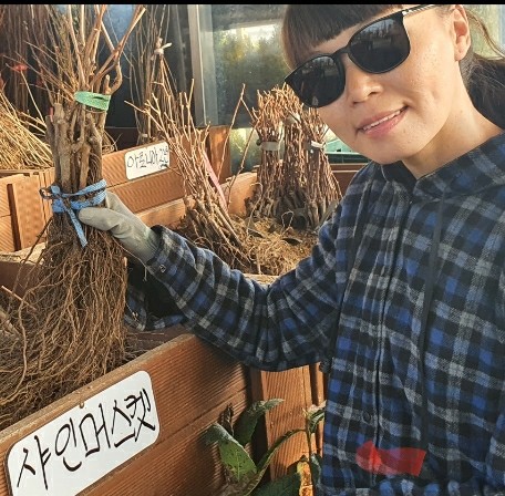 ���콺�� Ŭ���Ͻø� �����̹����� ���Ǽ� �ֽ��ϴ�.